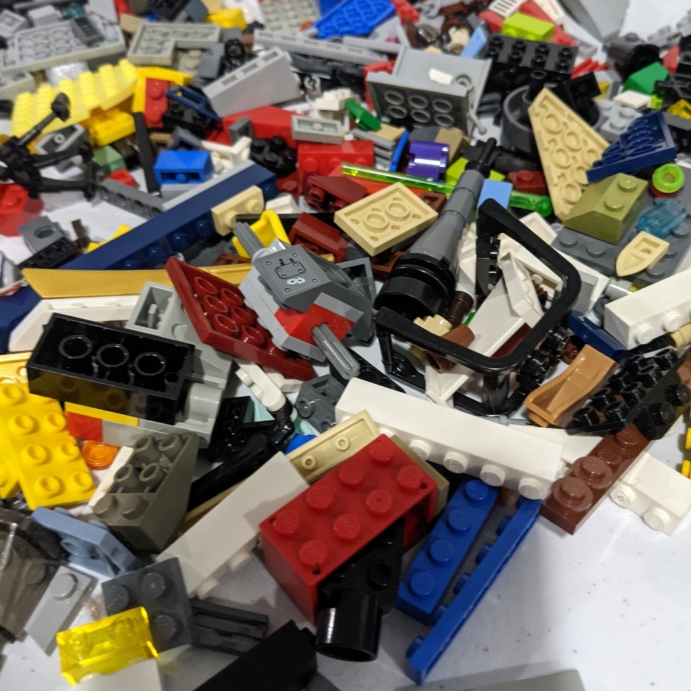 1lbs Lego building block variety of colors one pound, blue yellow green black… - Picture 6 of 6